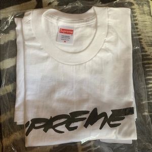Brand new supreme t shirt
